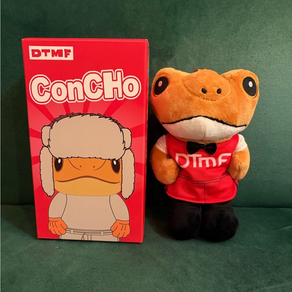 Bad Bunny Sapo Concho Red Box Series - Oscar (Mystery Concho)